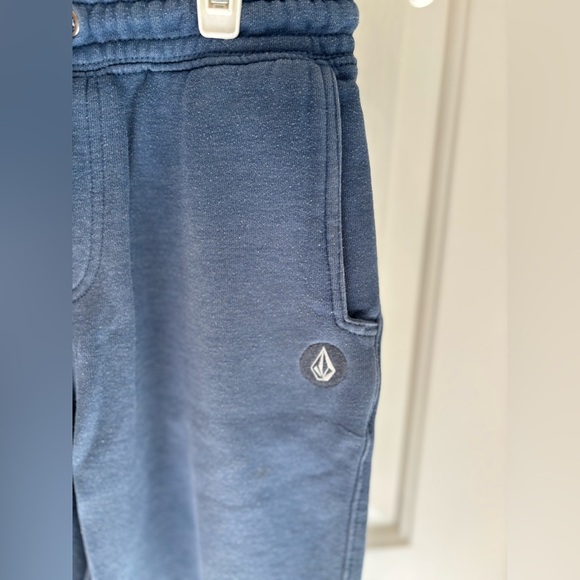 Boys Volcom Sweatpants - distressed -Size 10 - Picture 4 of 5